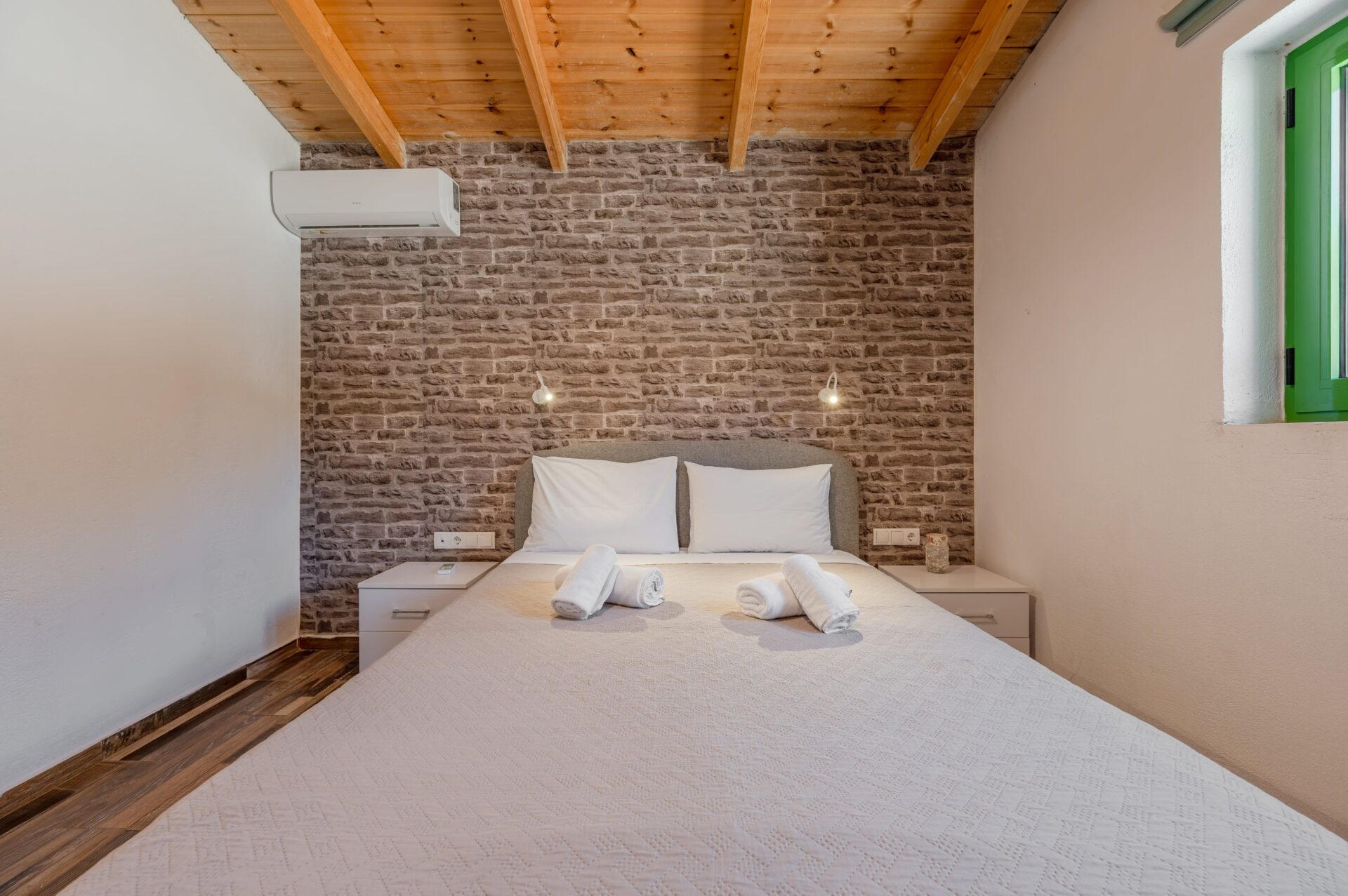 Open-plan living and dining area with traditional décor.